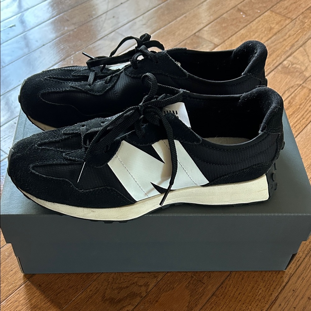 New Balance 327 Black White Sneakers kids 5.5, fits women size 7.5